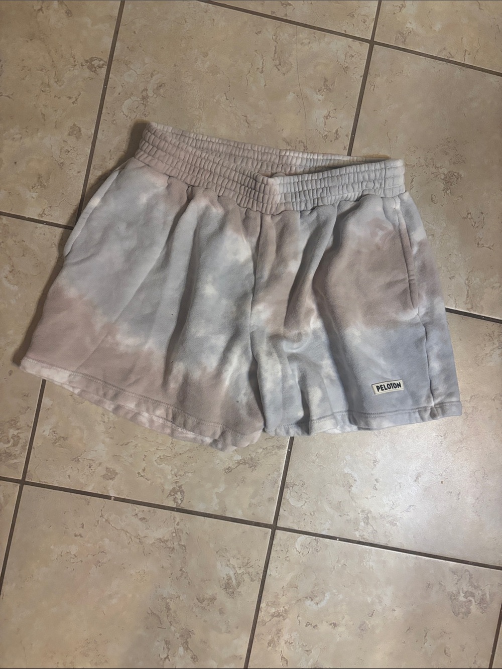 Peloton Women's Tie-Dye Lounge Shorts - Pastel Neutral